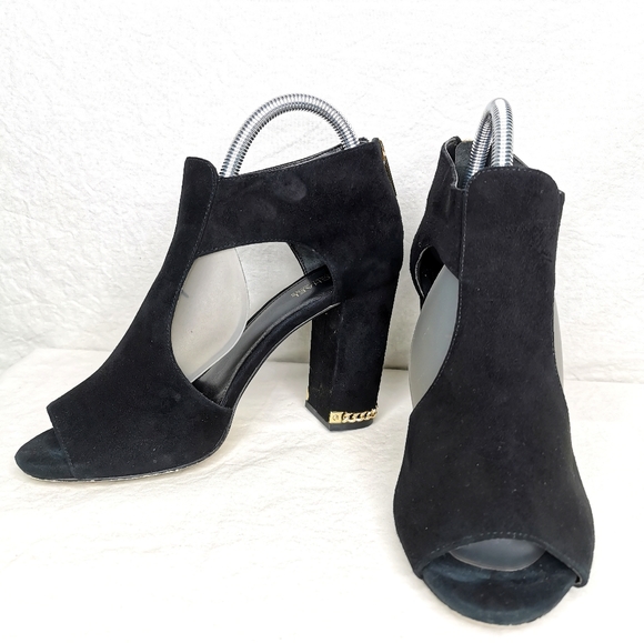Michael Kors "Sabrina" suede open toe pumps - Picture 2 of 7